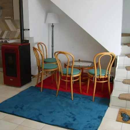 Dans Un Village Medieval * Auzon