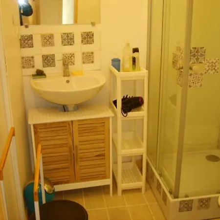 度假居 Dans Un Village Medieval